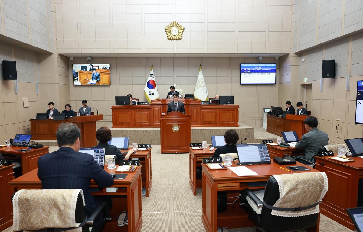 10대 제348회 고흥군의회 제1차 정례회 제2차 본회의 첨부이미지 : 2026. 09. 18 제348회 고흥군의회 제1차 정례회 제2차 본회의 (7).JPG