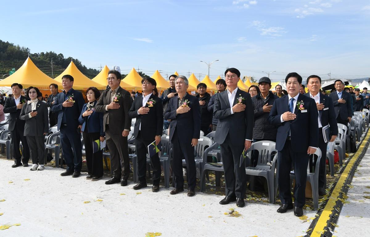 (사)전국한우협회 고흥군지부 제20주년 창립기념식 첨부이미지 : 2024.11.8 (사)전국한우협회 고흥군지부 제20주년 창립기념식 (1).JPG