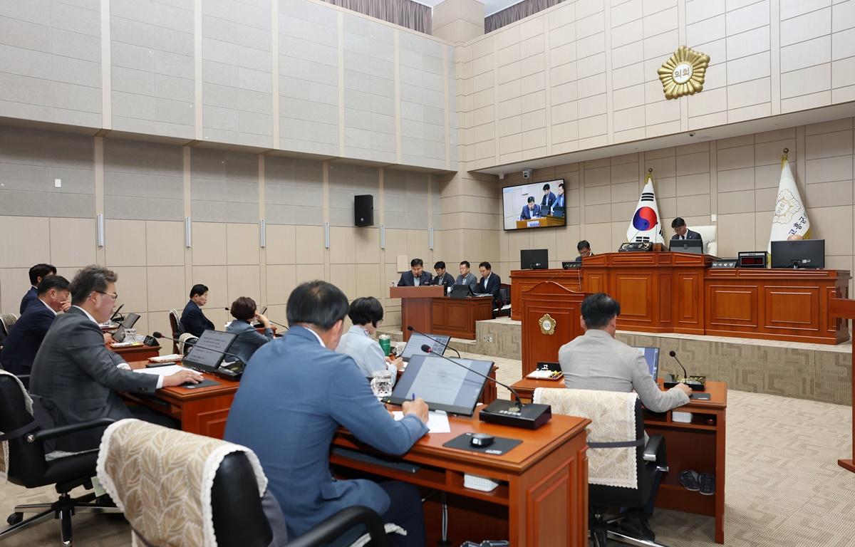 제337회 고흥군의회 제1차 정례회 제1차 본회의 첨부이미지 : 2025.6.2 제337회 고흥군의회 제1차 정례회 제1차 본회의 (6).JPG