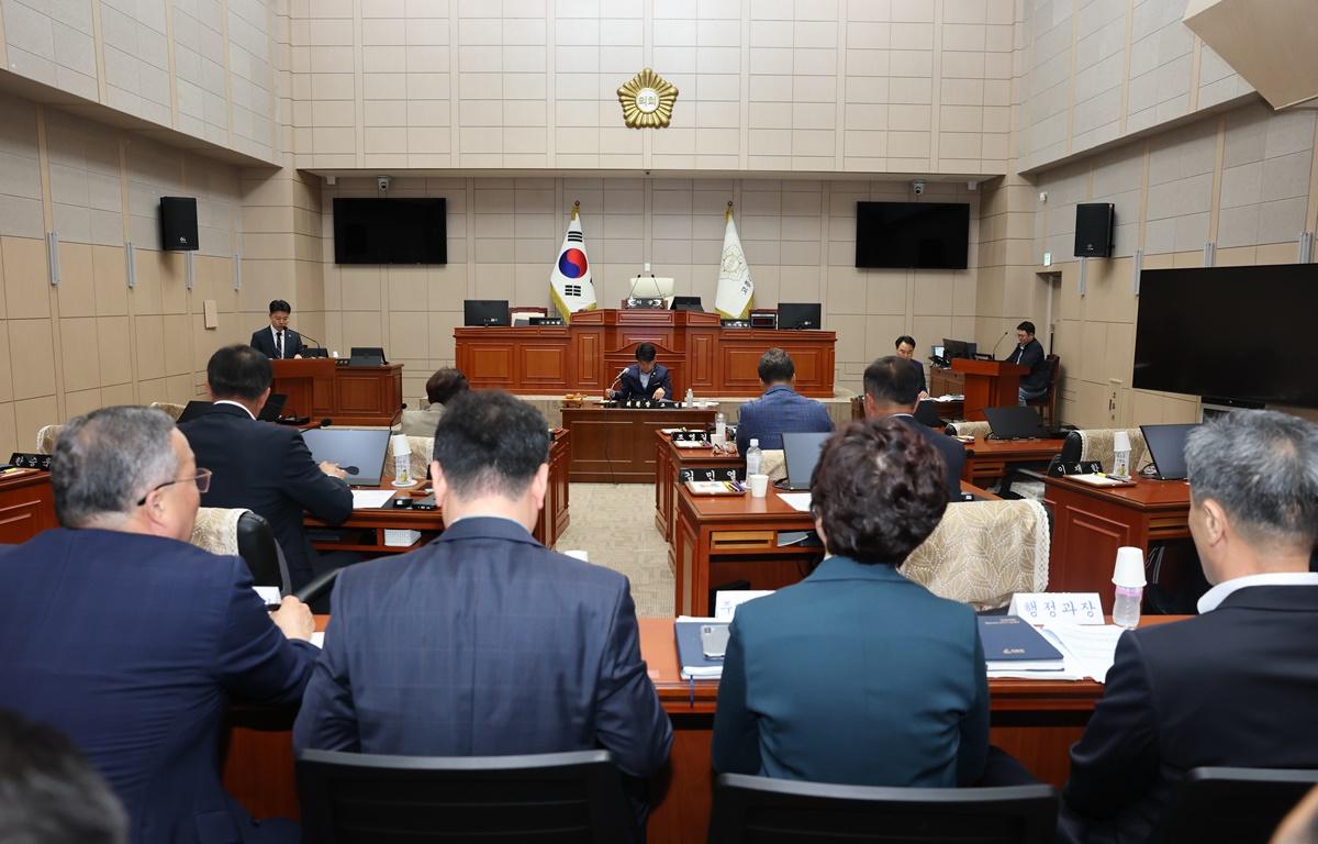 예산결산특별위원회 첨부이미지 : 2025.4.21 예산결산특별위원회 (4).JPG