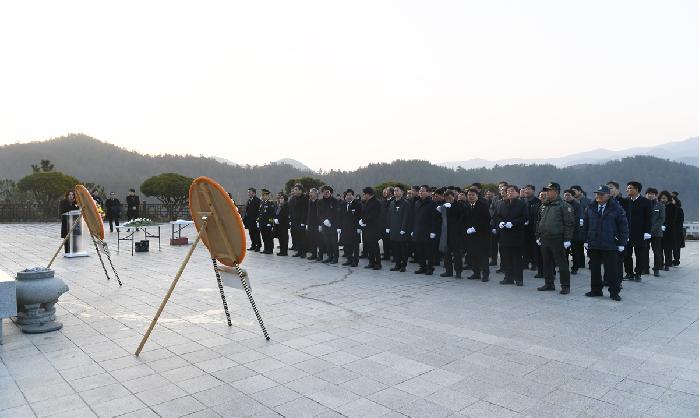 을사년 신년맞이 현충탑 참배