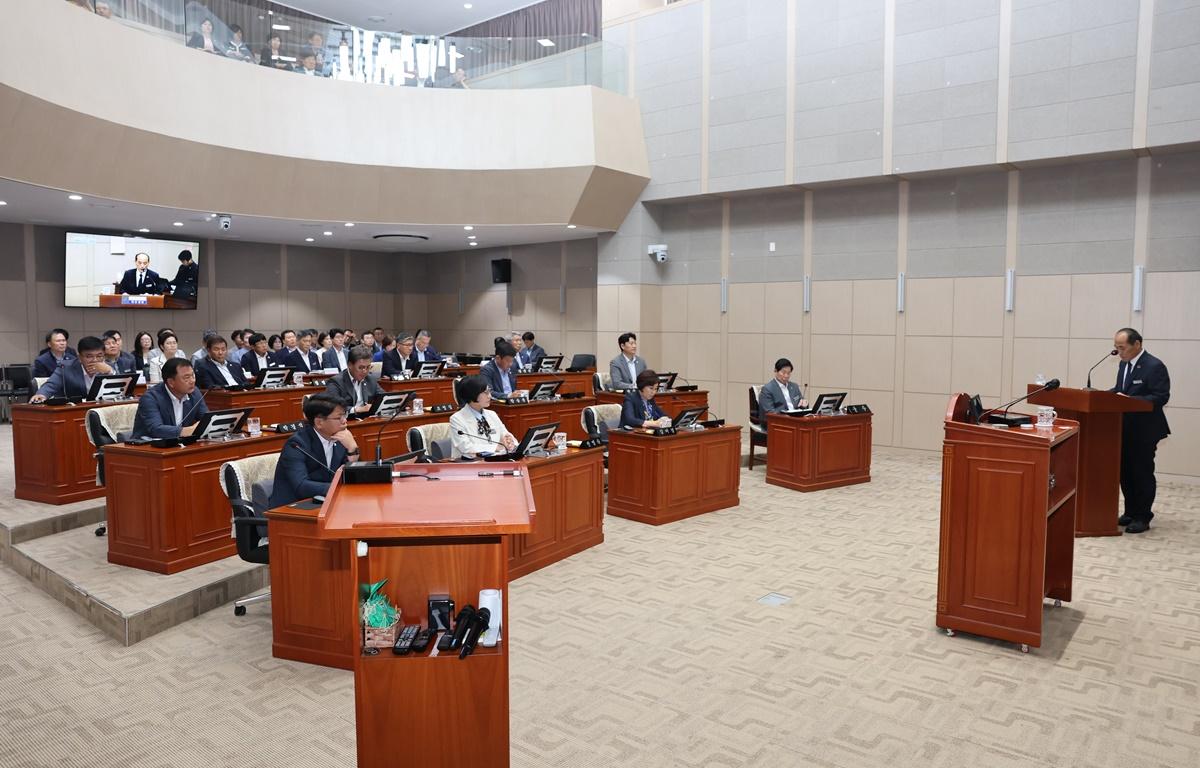 제340회 고흥군의회 임시회 제1차 본회의 첨부이미지 : 2025.9.8 제340회 고흥군의회 임시회 제1차 본회의 (2).JPG