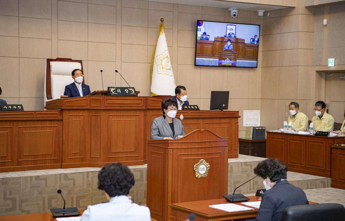 제298회 고흥군의회 제1차 정례회 2차본회의 행정자치위원회 심사결과보고  첨부이미지 : 2021.06.16 제298회 고흥군의회 제1차 정례회 2차본회의 상임위원회 심사결과보고 (23)_web.jpg