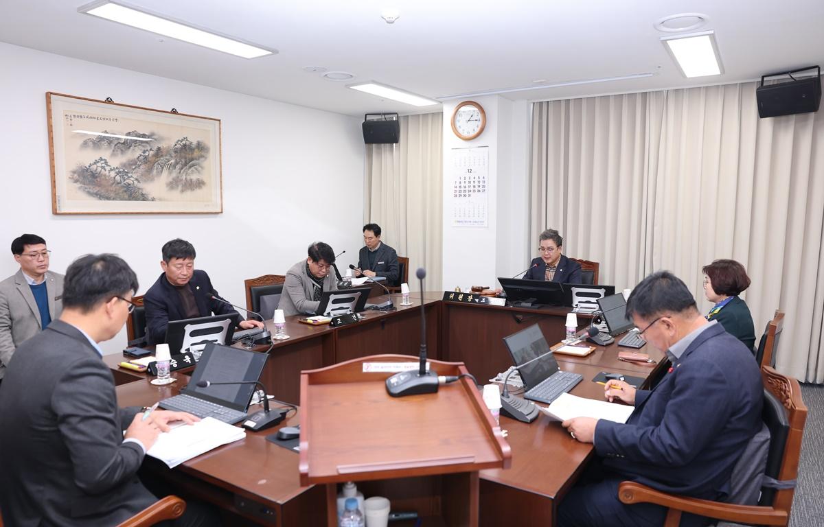 고흥군의회 운영위원회 첨부이미지 : 2025.12.9 고흥군의회 운영위원회 (3).JPG