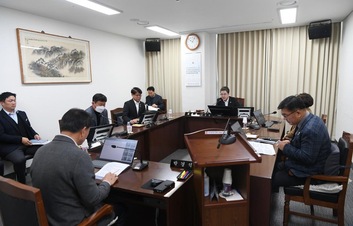 의회운영위원회 첨부이미지 : 2025.2.26 의회운영위원회 (3).JPG