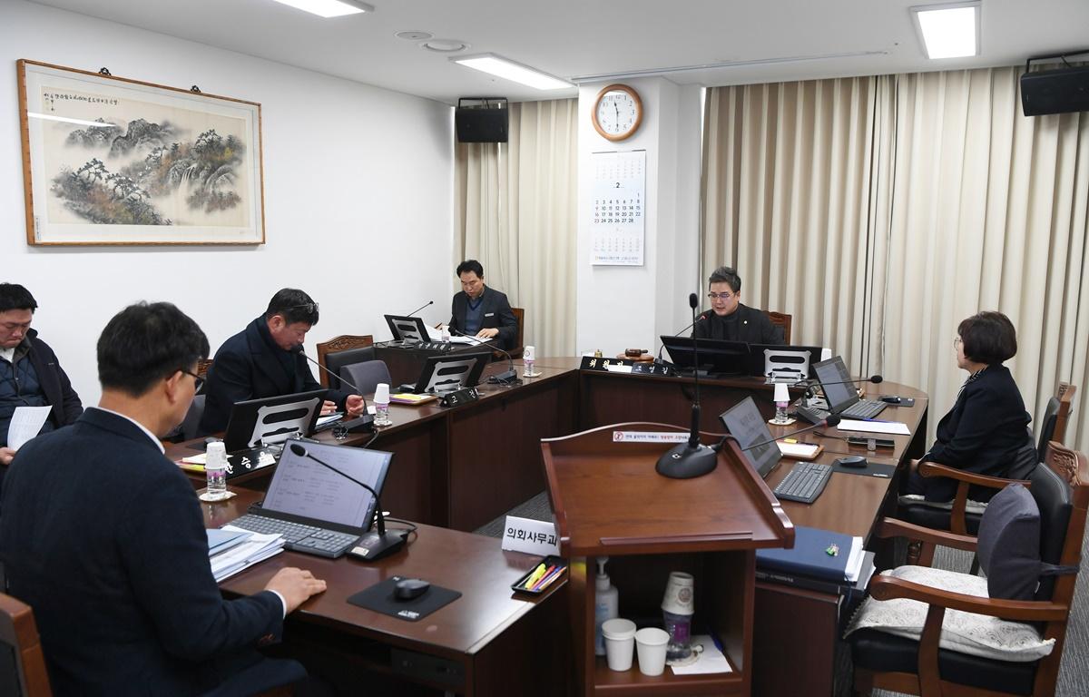 의회운영위원회 첨부이미지 : 2025.2.6 의회운영위원회 (3).JPG