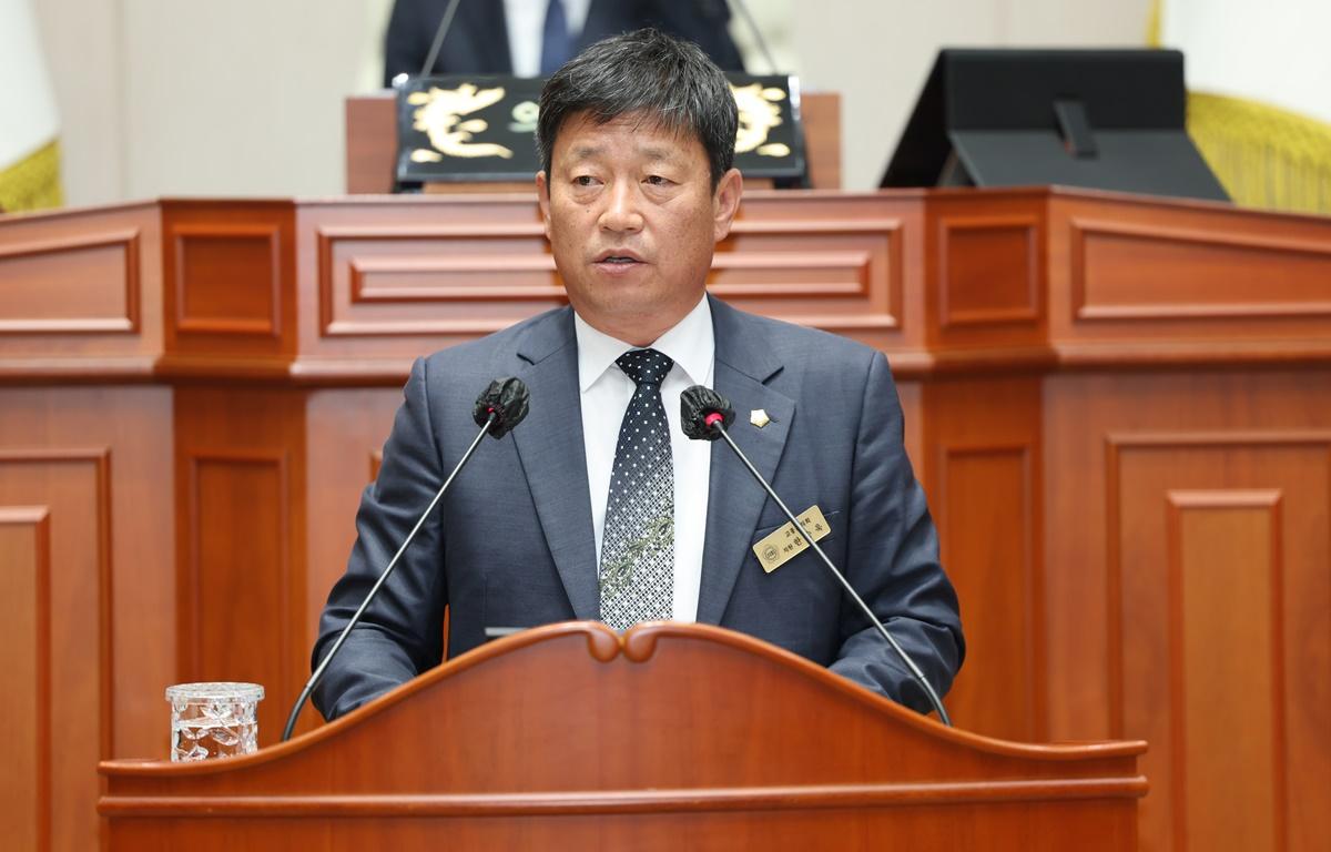 제341회 고흥군의회 임시회 제2차 본회의 첨부이미지 : 2025.10.27 제341회 고흥군의회 임시회 제2차 본회의 (20).JPG