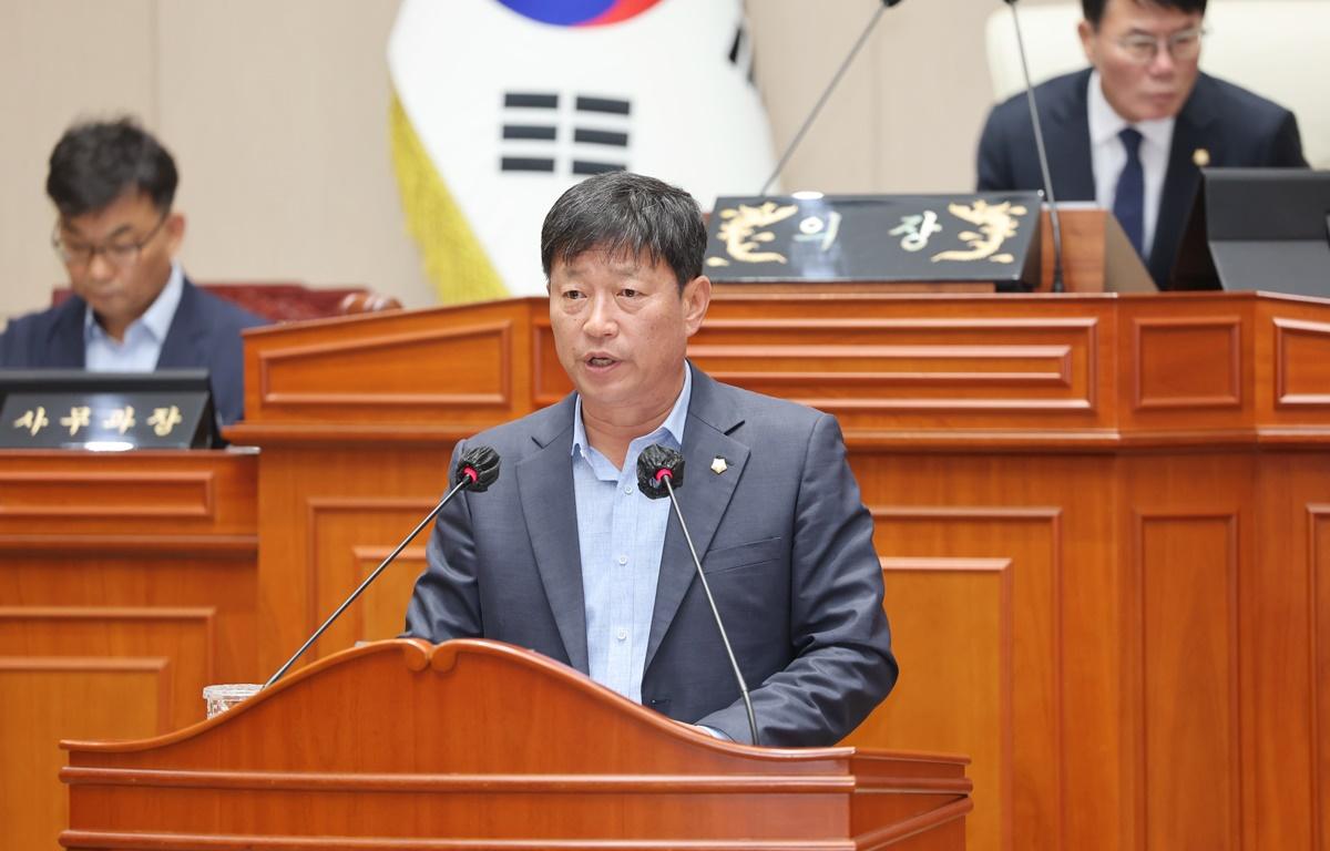 제338회 고흥군의회 임시회 제2차 본회의 첨부이미지 : 2025.7.18 제338회 고흥군의회 임시회 제2차 본회의 (11).JPG