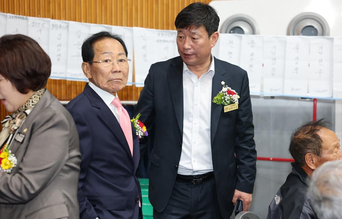 두원면 어르신 경로 위안잔치 첨부이미지 : 2025.5.9 두원면 어르신 경로 위안잔치 (6).JPG