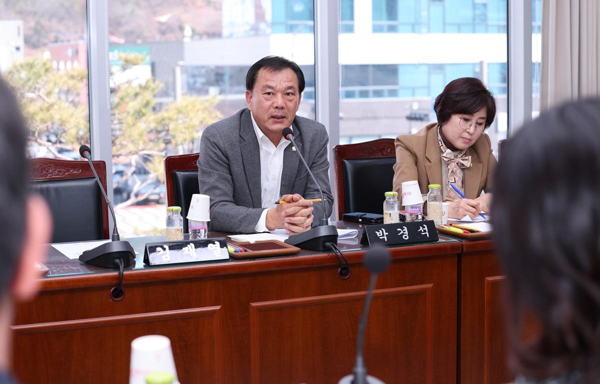 고흥군의회와 고흥군 재가장기요양기관 협의회 간담회 첨부이미지 : 2026.2.25 고흥군의회와 고흥군 재가장기요양기관 협의회 간담회 (11).JPG