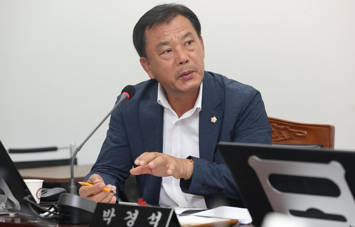 제341회 고흥군의회 임시회 제1차 산업건설위원회 첨부이미지 : 2025.10.15 제341회 고흥군의회 임시회 제1차 산업건설위원회 (39).JPG