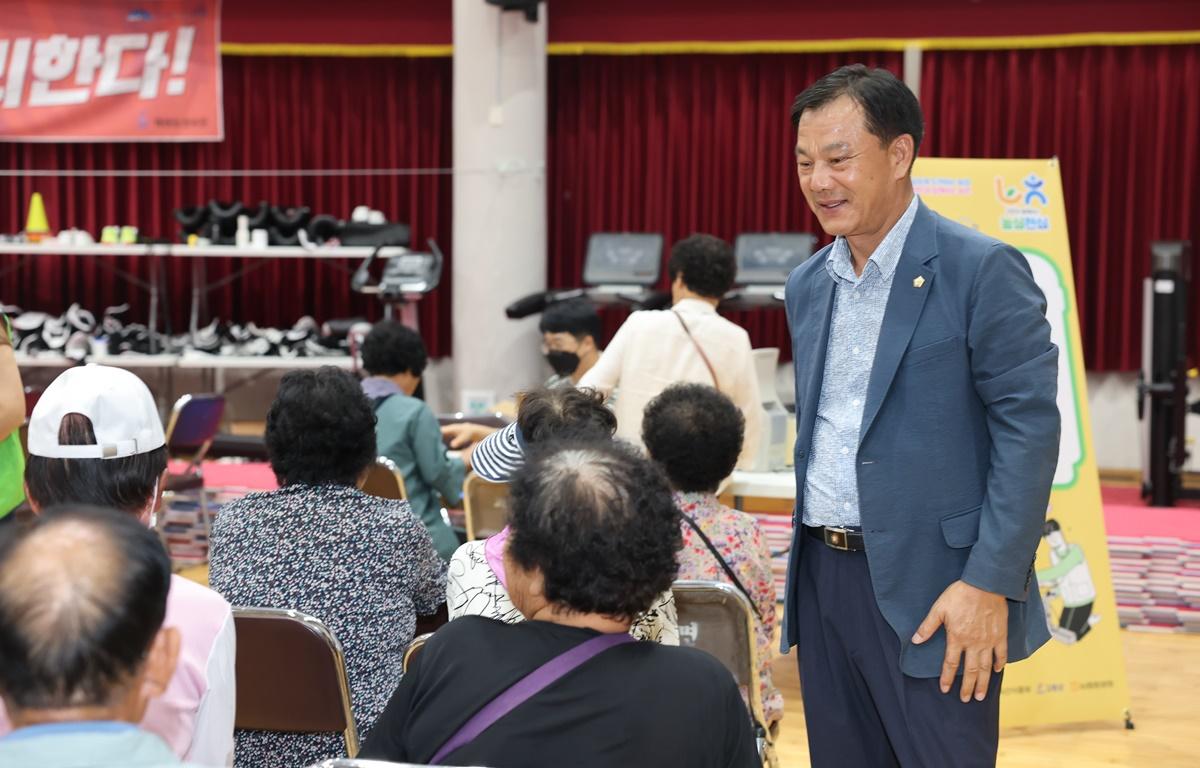 팔영농협 농촌왕진버스 운영(영남, 점암) 첨부이미지 : 2025.9.3 팔영농협 농촌왕진버스 운영(영남, 점암) (4).JPG