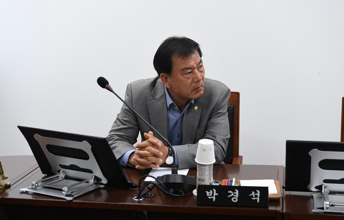 산업건설위원회 첨부이미지 : 2023.04.11 제314회 고흥군의회 임시회 조례안 심사(산건위) (7).JPG