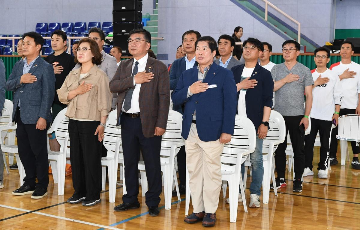  제19회 고흥우주항공배 전남 배드민턴 대회 첨부이미지 : 2023.05.27 제19회 고흥우주항공배 전남 배드민턴 대회 (7).JPG