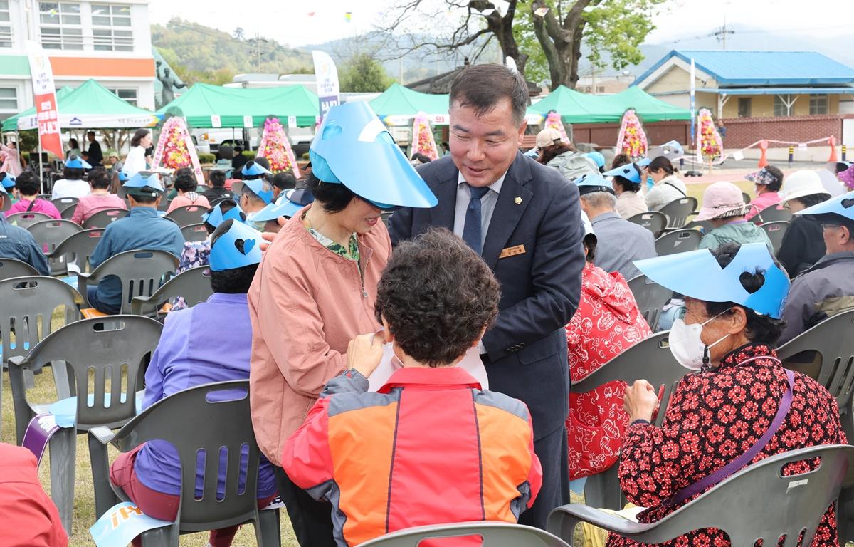 제36회 대서면민의 날 첨부이미지 : 2025.4.19 제36회 대서면민의 날 (2).JPG