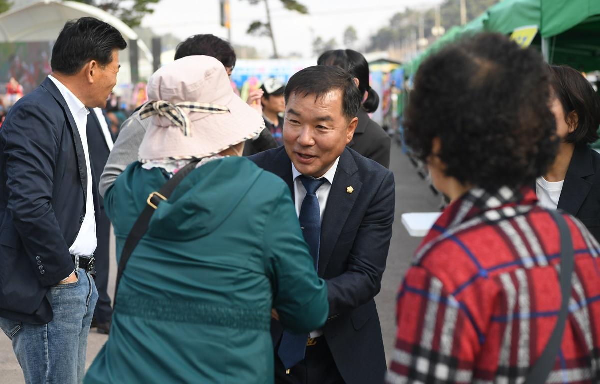 제31회 과역면민의 날 첨부이미지 : 2025.4.4 제31회 과역면민의 날 (1).JPG