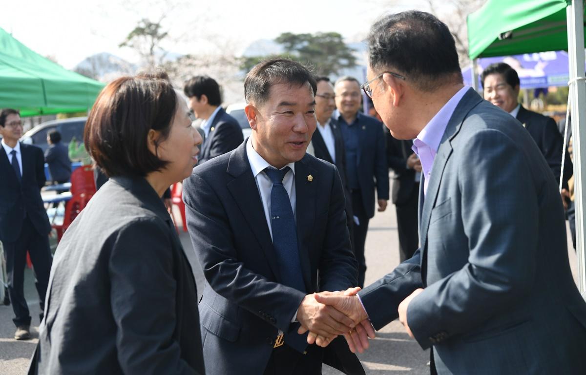 제31회 과역면민의 날 첨부이미지 : 2025.4.4 제31회 과역면민의 날 (4).JPG