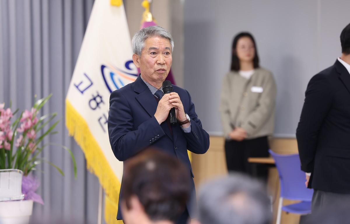 2026 군민과의 지역발전 토론회(도양읍) 첨부이미지 : 2026.1.22 2026 군민과의 지역발전 토론회(도양읍) (7).JPG