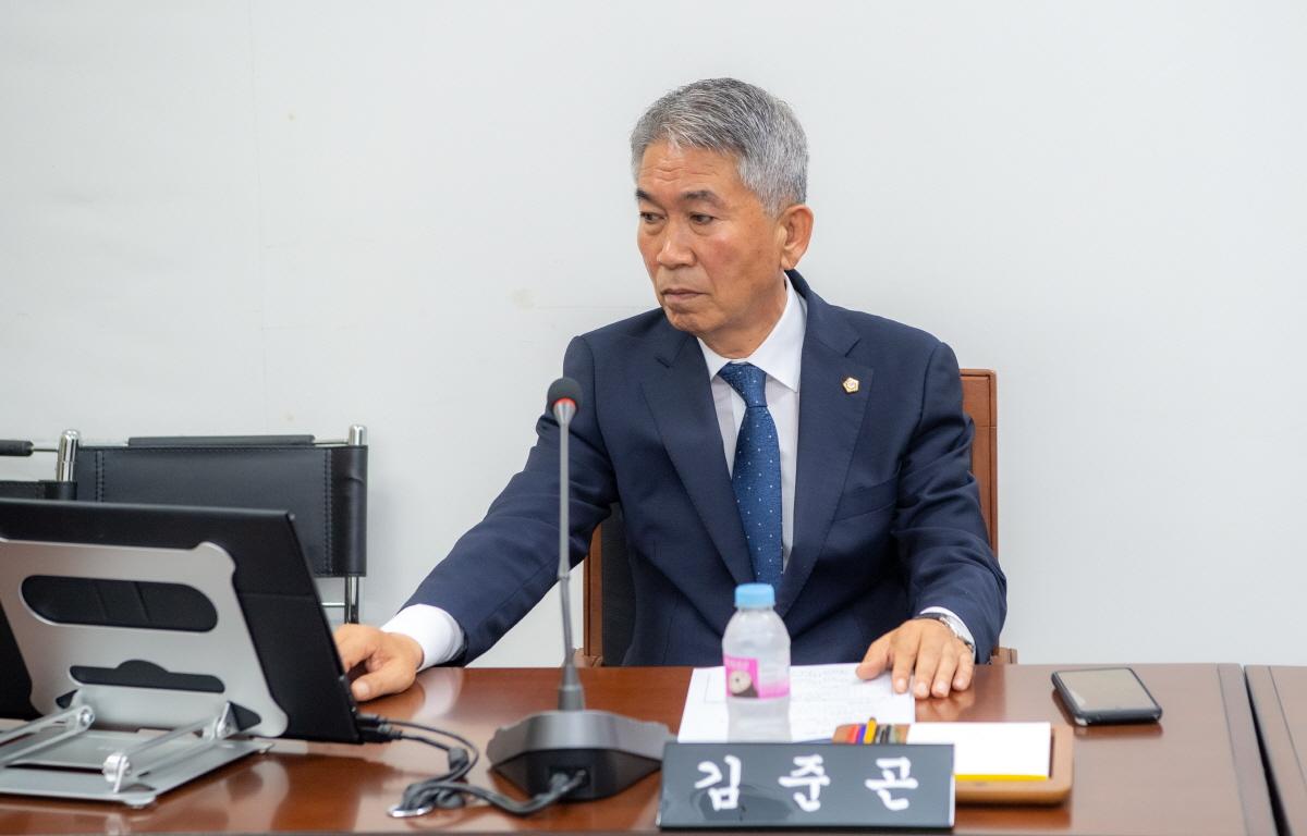 의회운영위원회 첨부이미지 : 2022.07.04 의회운영위원회 (25).jpg