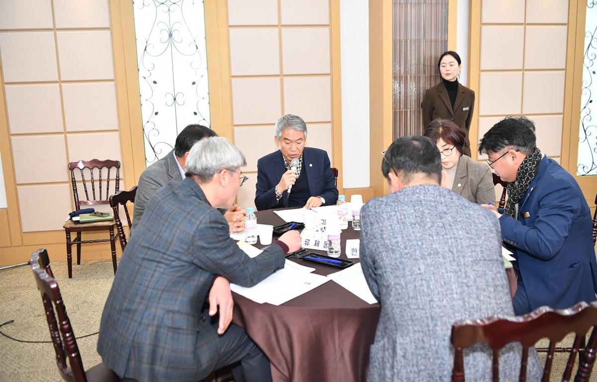 군정발전을 위한 정책제안간담회 첨부이미지 : 2024.2.1 군정발전을 위한 정책제안간담회 (11).JPG