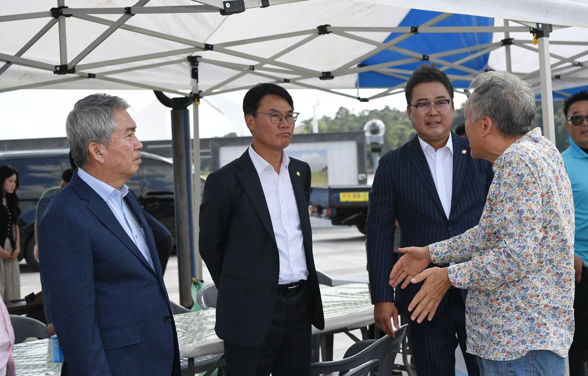 제6회 고흥군수배 녹동항 전국바다낚시대회 첨부이미지 : 2024.9.29 제6회 고흥군수배 녹동항 전국바다낚시대회 (1).JPG