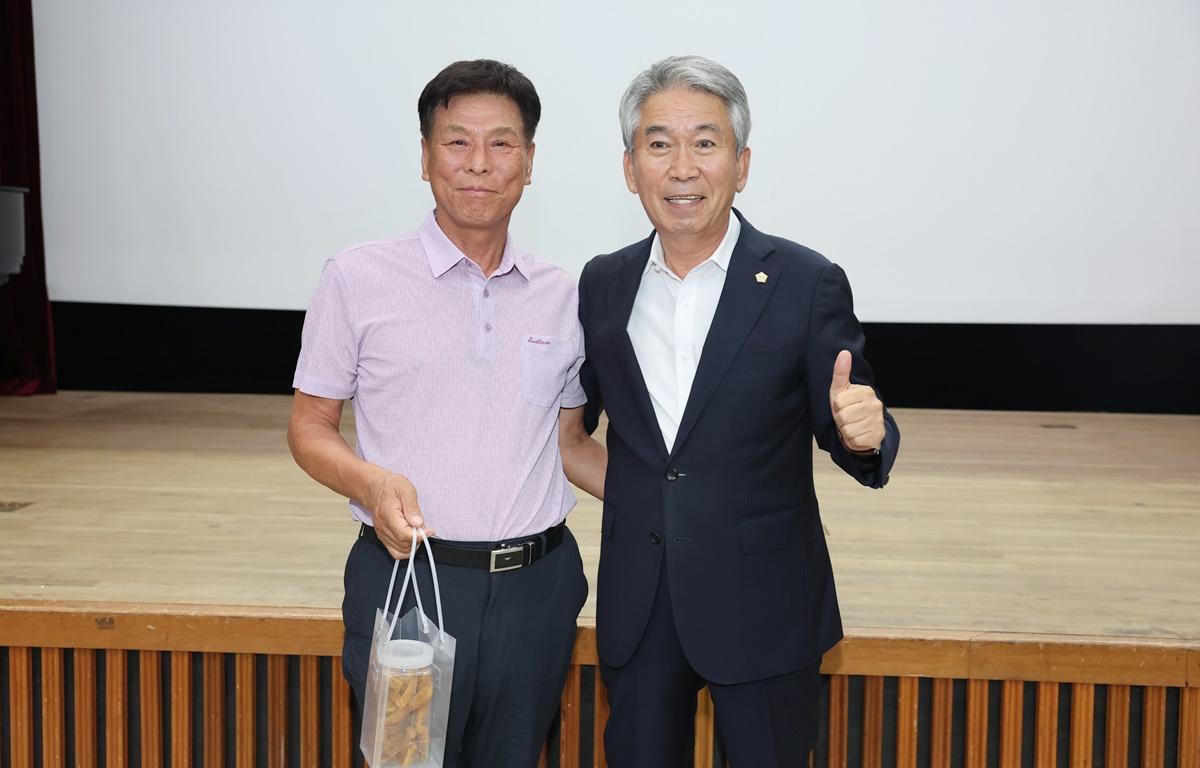 (사)고흥군귀농어귀촌협의회 역량강화 워크숍 첨부이미지 : 2025.8.4 (사)고흥군귀농어귀촌협의회 역량강화 워크숍 (14).JPG