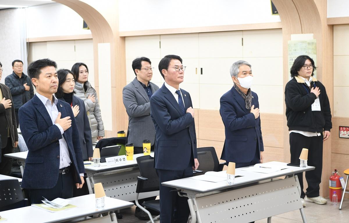 고흥 소록도 자혜의원 본관 고증연구용역 학술 세미나 첨부이미지 : 2025.2.6 고흥 소록도 자혜의원 본관 고증연구용역 학술 세미나 (2).JPG