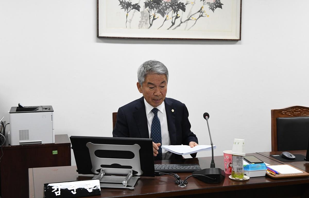 행정자치위원회 첨부이미지 : 2023.04.11 제314회 고흥군의회 임시회 조례안 심사(행자) (5).JPG