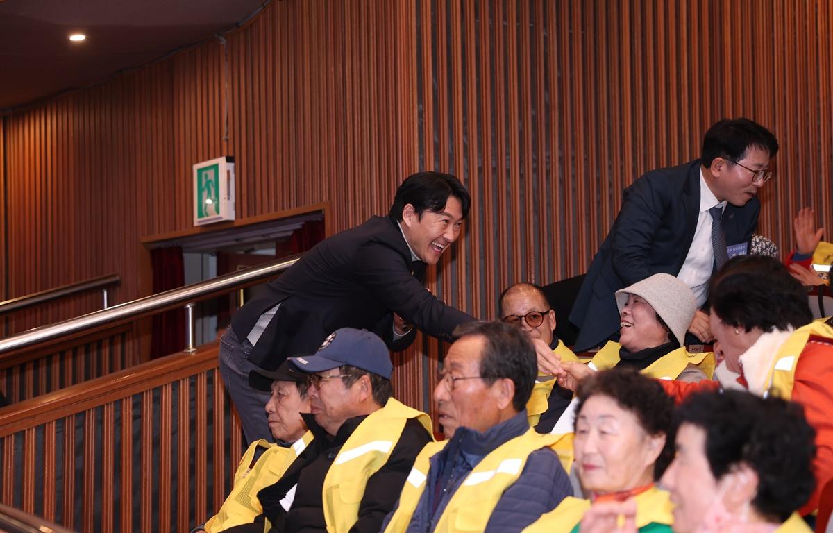 2026년 노인일자리 및 사회활동지원 사업 통합발대식 첨부이미지 : 2026.1.16 2026년 노인일자리 및 사회활동지원 사업 통합발대식(14).JPG