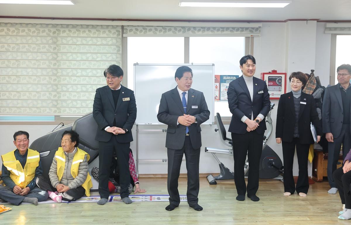 2026 군민과의 지역발전 토론회(동일면) 첨부이미지 : 2026.1.13 2026 군민과의 지역발전 토론회(동일면) (1).JPG