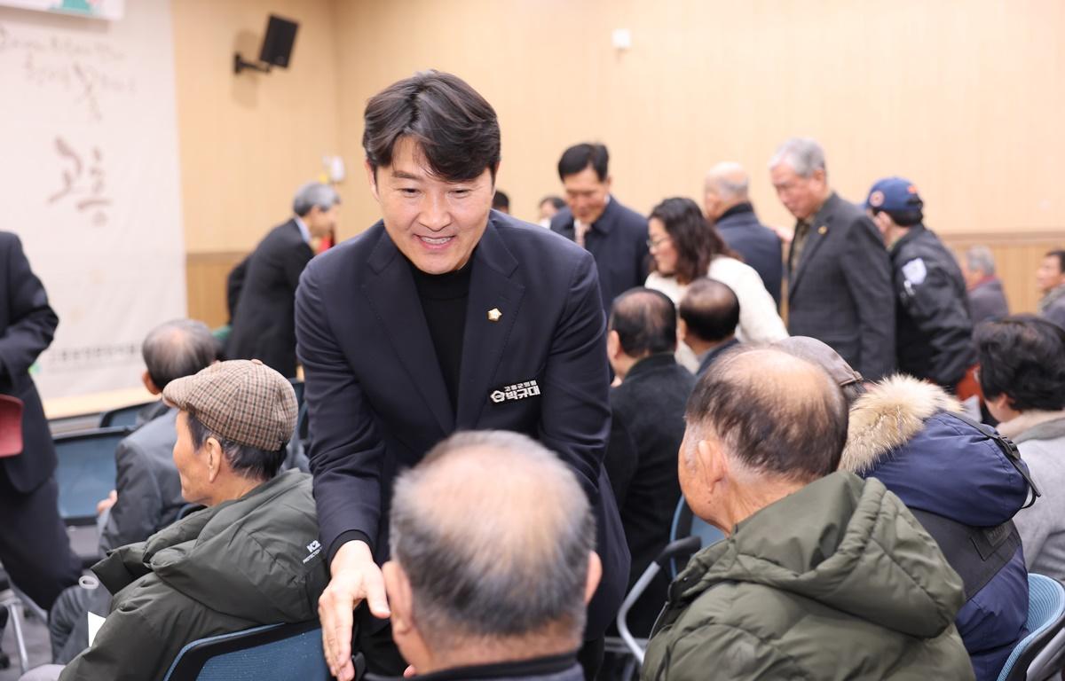 2026년 대한노인회 고흥군지회 신년하례 첨부이미지 : 2026.1.8 2026년 대한노인회 고흥군지회 신년하례 (3).JPG
