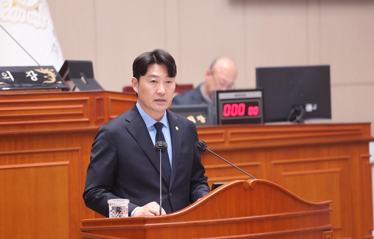 제342회 고흥군의회 제2차 정례회 제10차 본회의 첨부이미지 : 2025.12.15 제342회 고흥군의회 제2차 정례회 제10차 본회의 (3).JPG