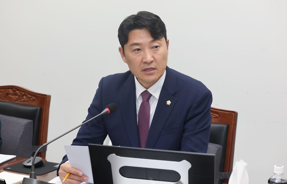 제341회 고흥군의회 임시회 제1차 산업건설위원회 첨부이미지 : 2025.10.15 제341회 고흥군의회 임시회 제1차 산업건설위원회 (34).JPG