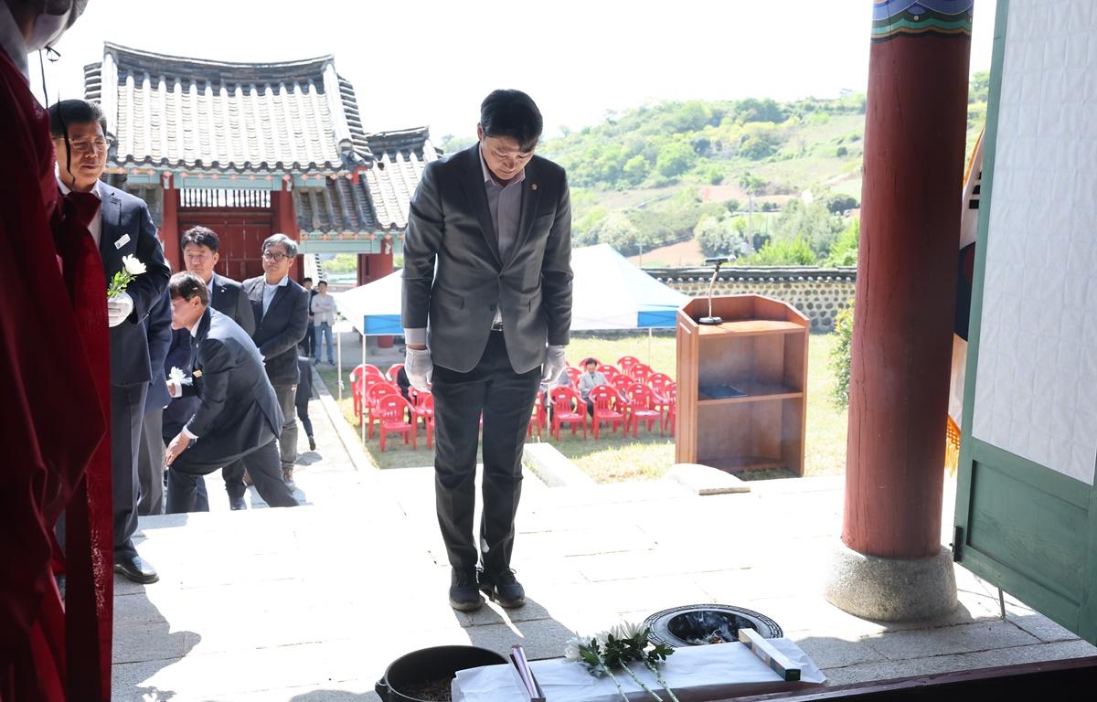 도화면 발포 충무사 다례제 첨부이미지 : 2025.4.28 도화면 발포 충무사 다례제 (10).JPG