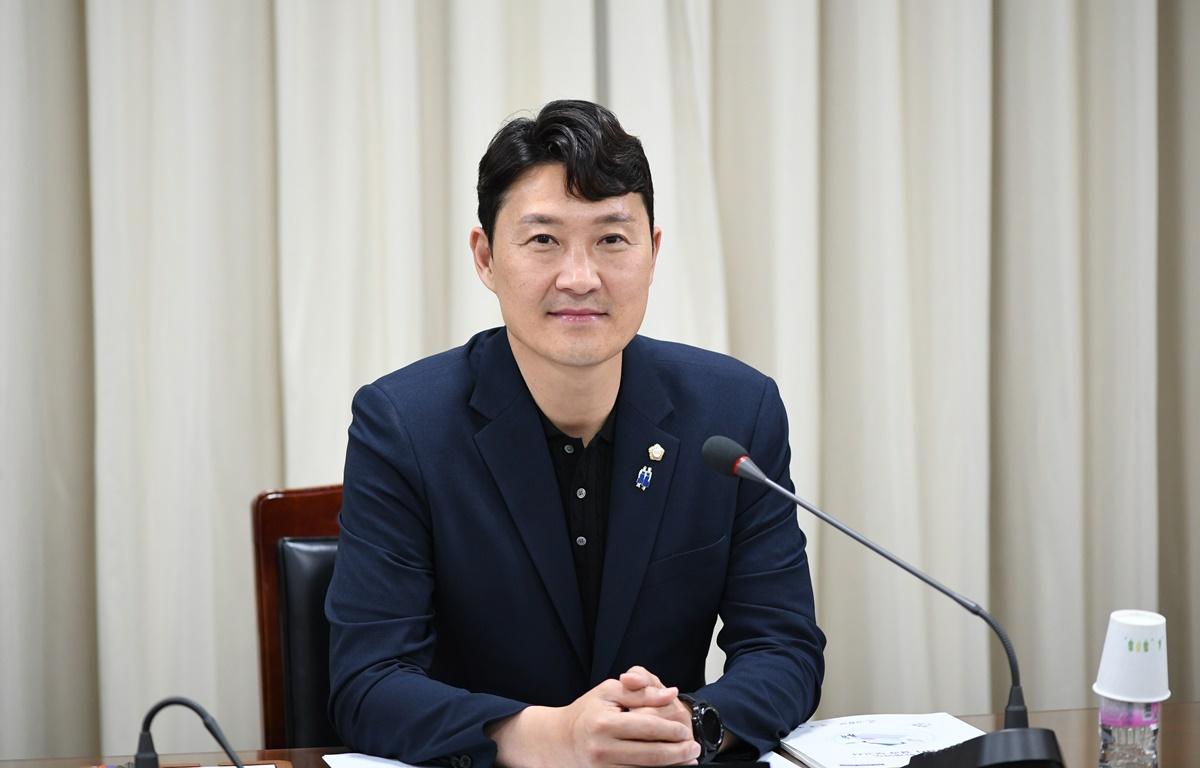 고흥군의회 예산결산위원회 첨부이미지 : 2023.06.09 예산결산특별위원회 개최 (23).JPG