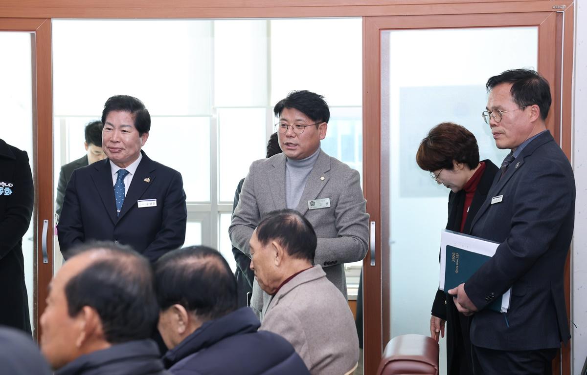 2026 군민과의 지역발전 토론회(포두면) 첨부이미지 : 2026.1.20 2026 군민과의 지역발전 토론회(포두면) (2).JPG