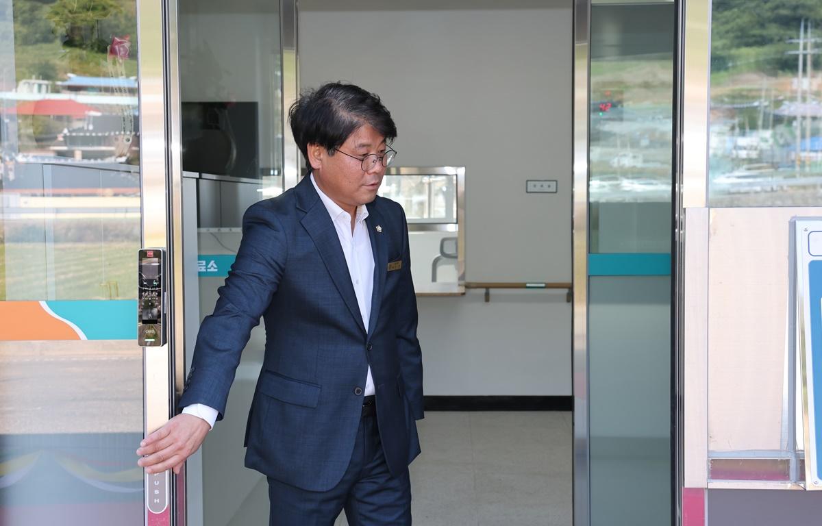 동일면 덕흥보건진료소 준공식 첨부이미지 : 2025.10.29 동일면 덕흥보건진료소 준공식 (4).JPG