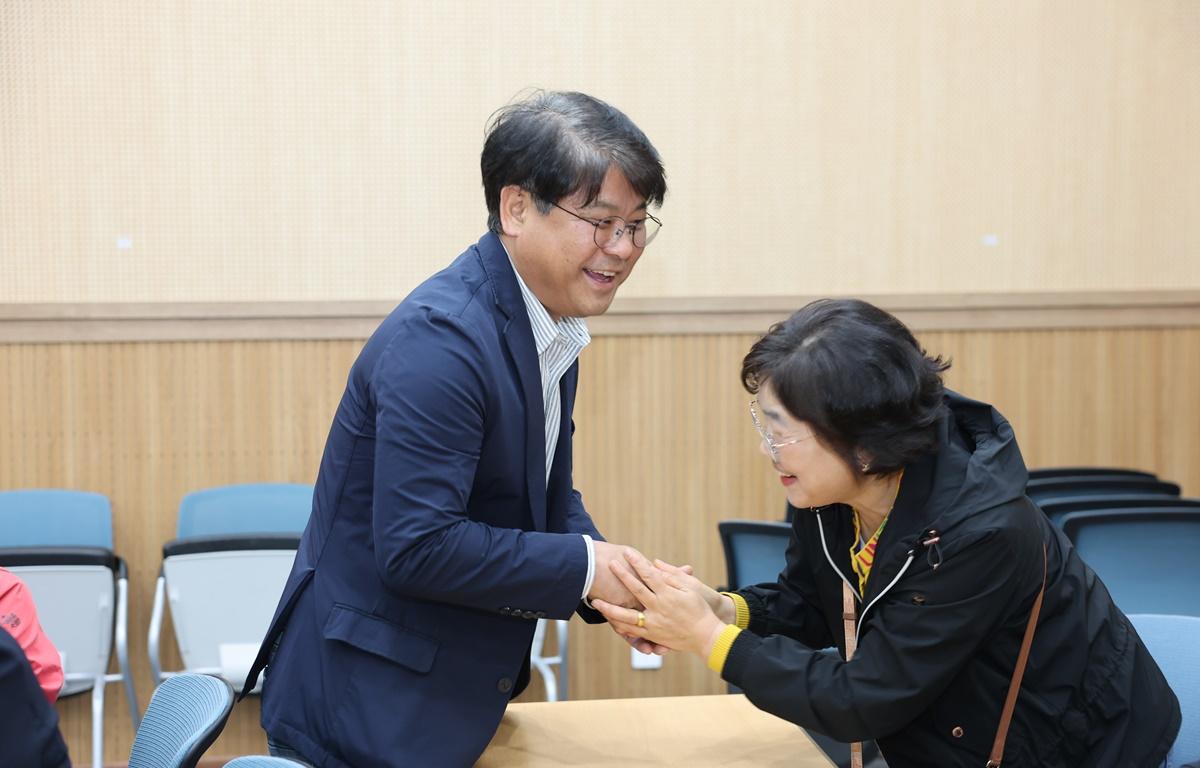 문화강국네트워크 제6차 정책토론회 첨부이미지 : 2025.10.24 문화강국네트워크 제6차 정책토론회 (2).JPG