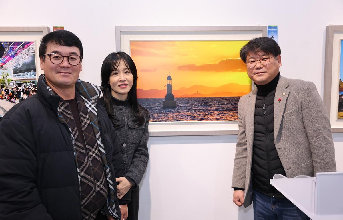 제11회 고흥관광전국사진공모전 시상식 및 전시회 첨부이미지 : 2025.12.21 제11회 고흥관광전국사진공모전 시상식 및 전시회 (4).JPG