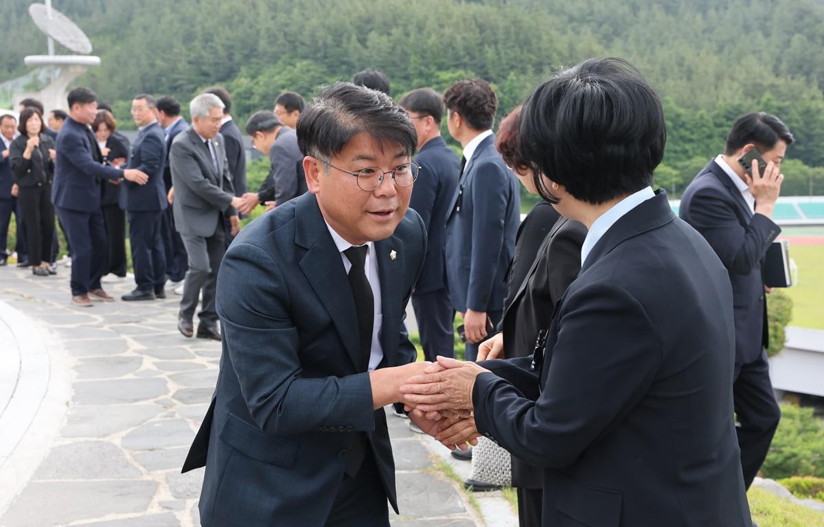 제70회 현충일 추념식 첨부이미지 : 2025.6.6 제70회 현충일 추념식 (5).JPG