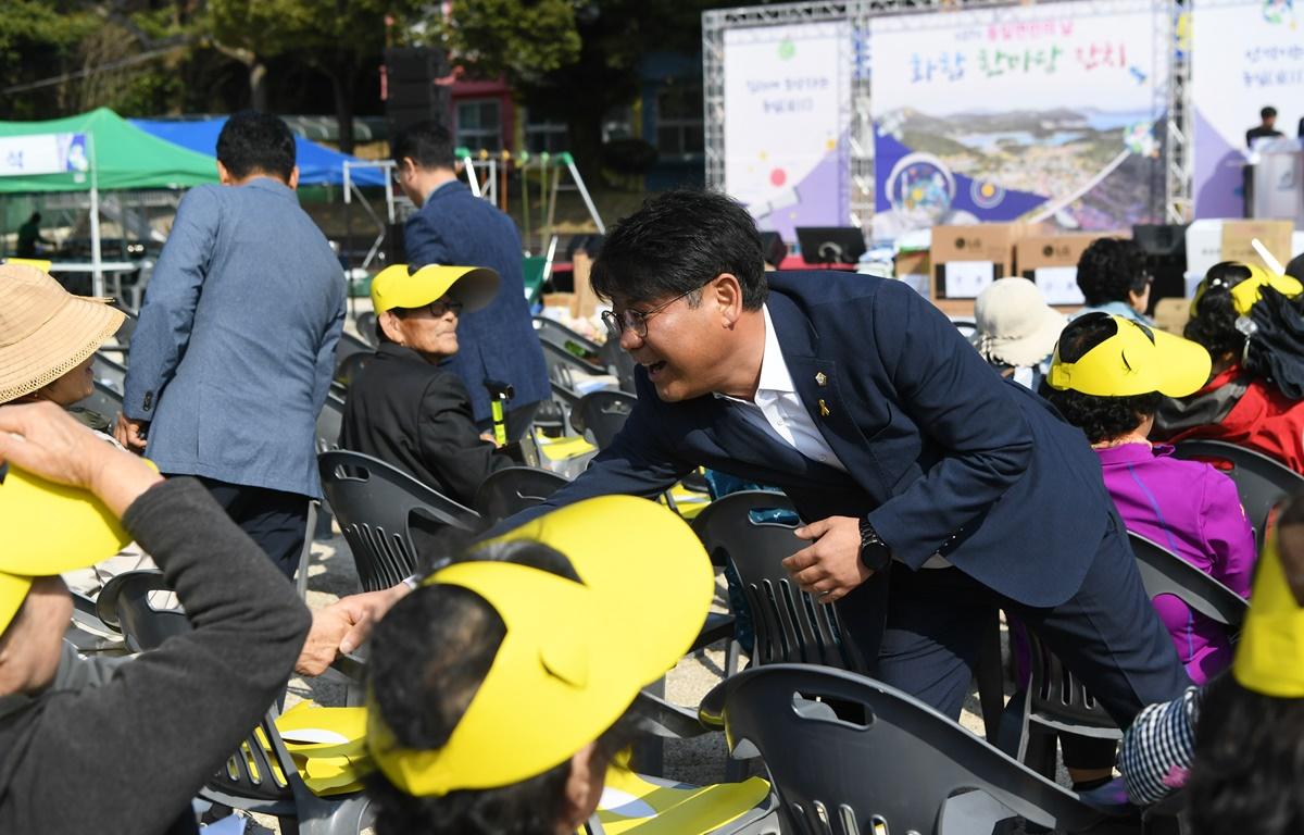 제27회 동일면민의 날 첨부이미지 : 2025.4.11 제27회 동일면민의 날 (2).JPG