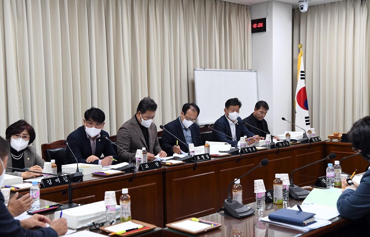 고흥군의회 협의회 첨부이미지 : 2022.11.28 고흥군의회 협의회 (8).JPG