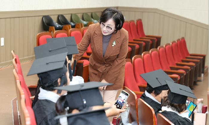 고흥군 여성대학 졸업식