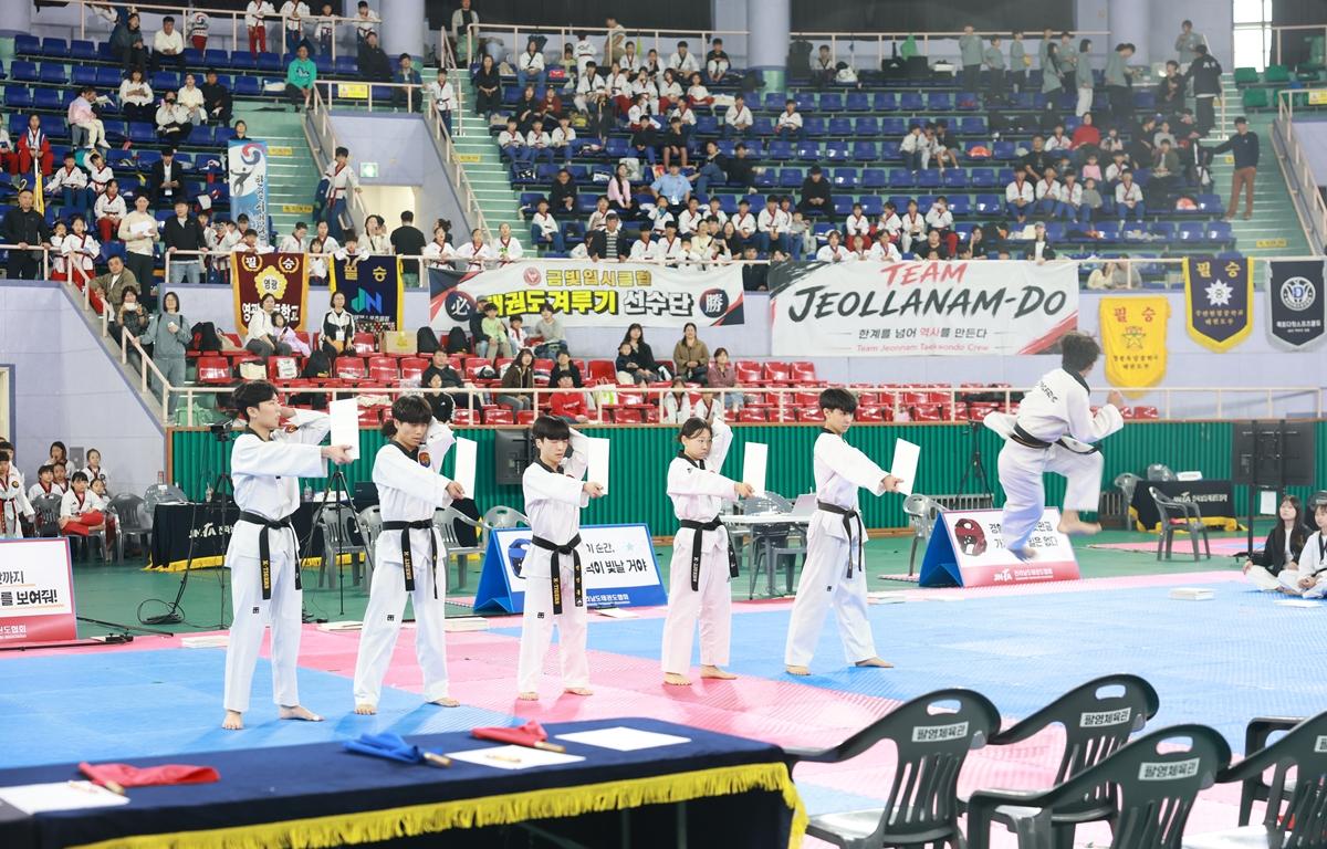 전남광주통합특별시 교육감기 태권도대회 첨부이미지 : 2026. 10. 24 전남광주통합특별시 교육감기 태권도대회 (3).JPG