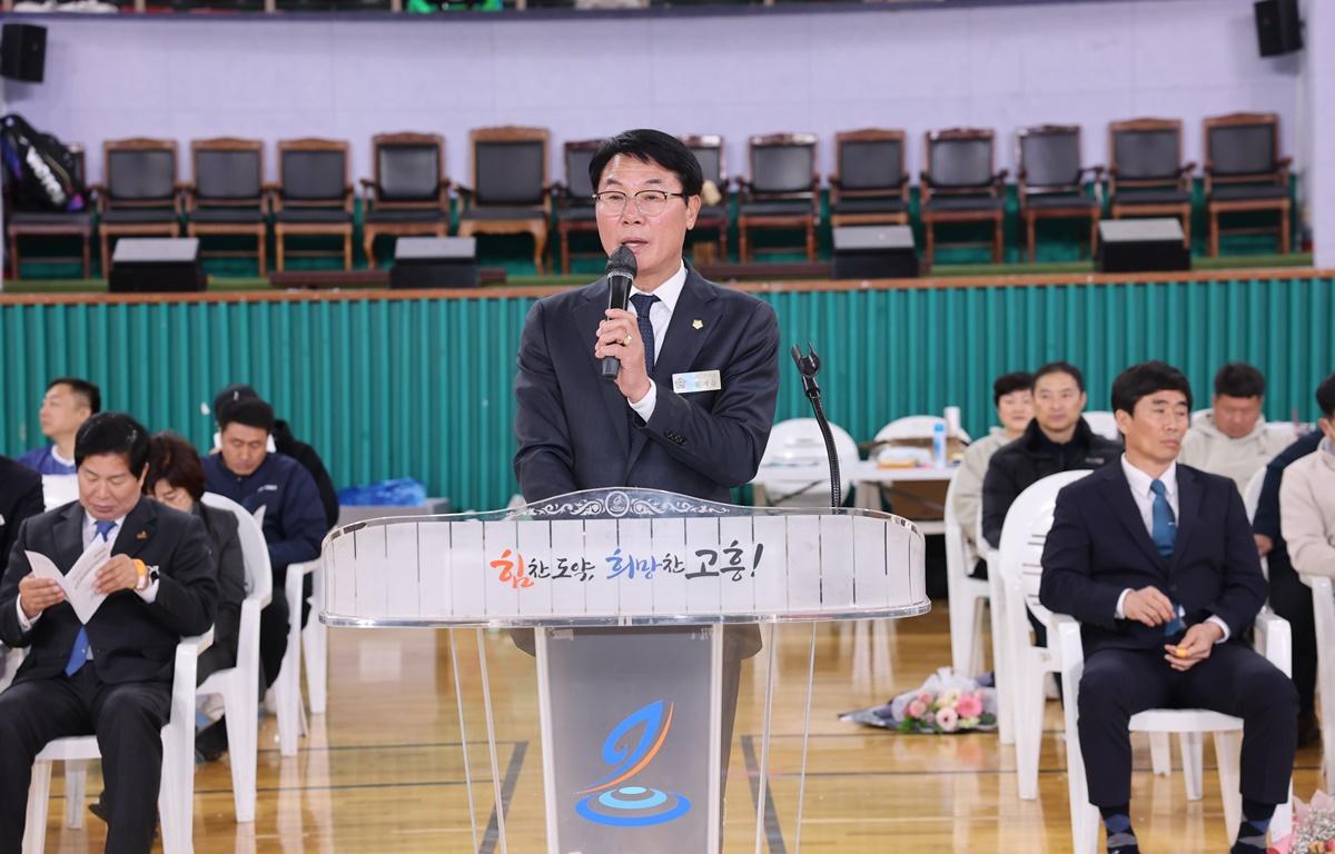 제21회 고흥우주항공배 전국 배드민턴대회 첨부이미지 : 2025.11.29 제21회 고흥우주항공배 전국 배드민턴대회 (2).JPG