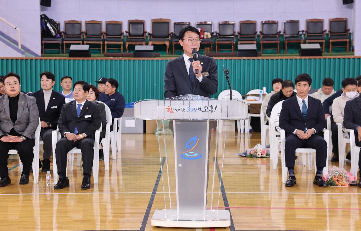 제21회 고흥우주항공배 전국 배드민턴대회 첨부이미지 : 2025.11.29 제21회 고흥우주항공배 전국 배드민턴대회 (3).JPG