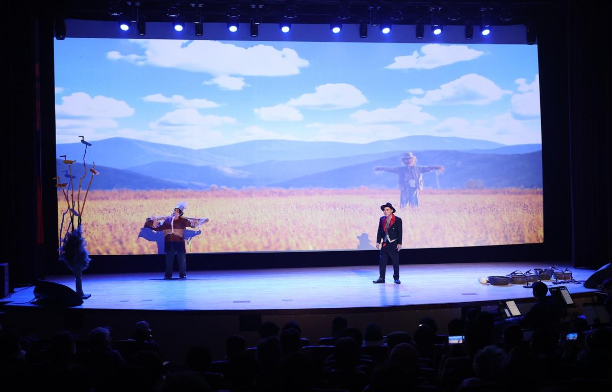 제18회 고흥군 전속예술단 정기공연 첨부이미지 : 2025.12.4 제18회 고흥군 전속예술단 정기공연 (4).JPG