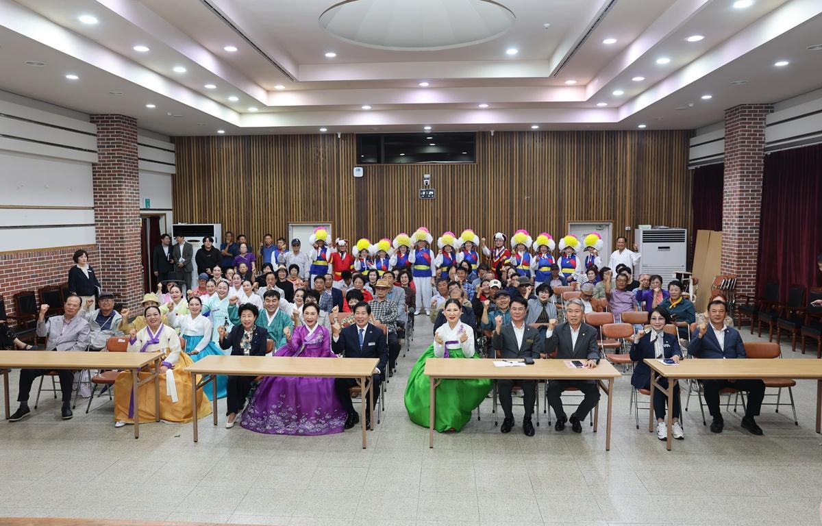 제6회 (사)지향전통예술보존회 첨부이미지 : 2025.10.15 제6회 (사)지향전통예술보존회 (5).JPG