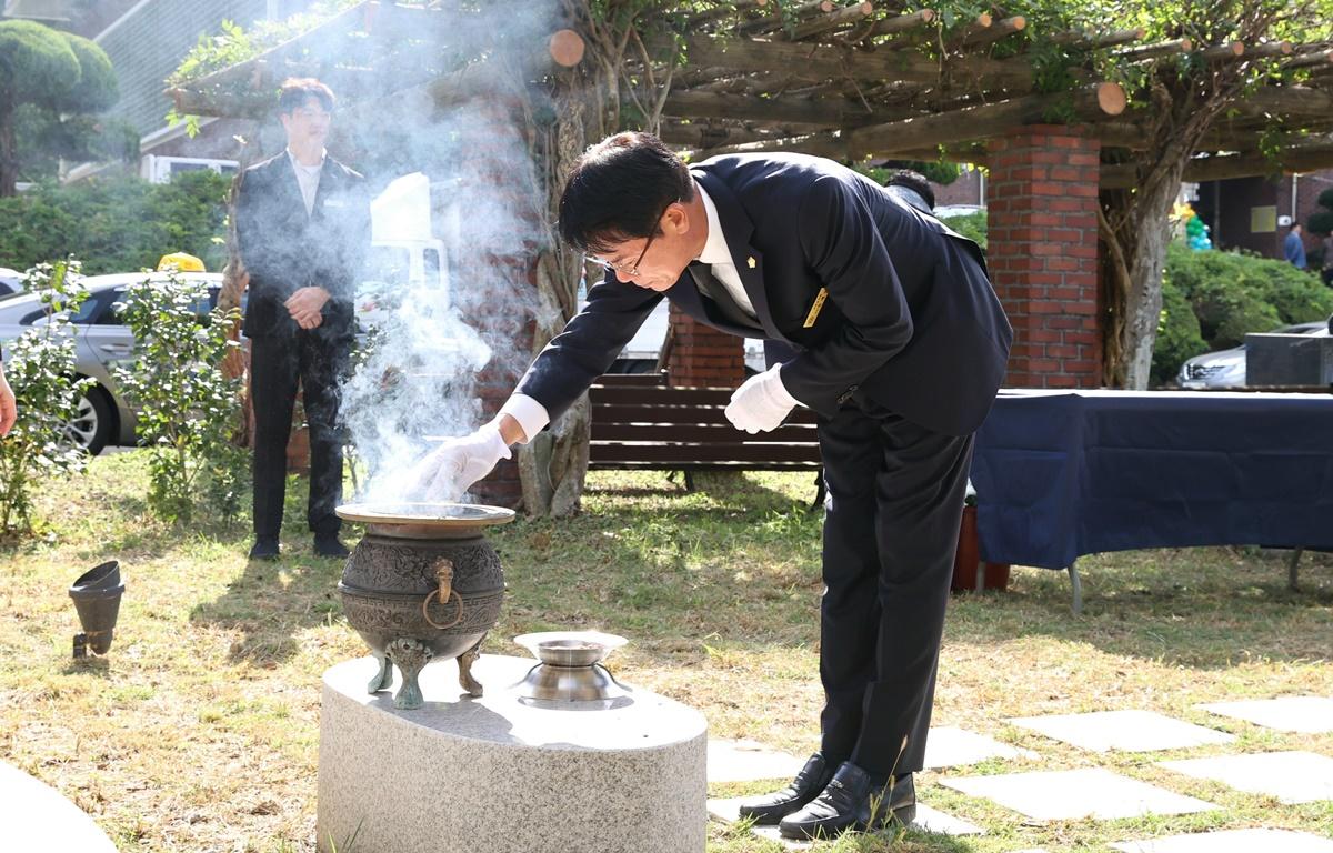 제77주기 여수 순천 10.19사건 고흥군 추모식 첨부이미지 : 2025.10.17 제77주기 여수 순천 10.19사건 고흥군 추모식 (5).jpg