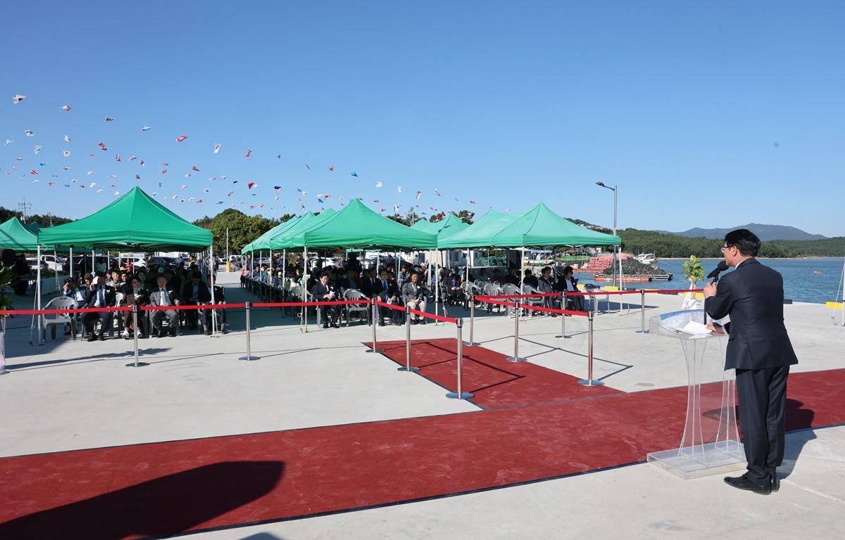 대서 신기항 어촌뉴딜 300사업 준공식 첨부이미지 : 2025.10.27 대서 신기항 어촌뉴딜 300사업 준공식 (3).JPG